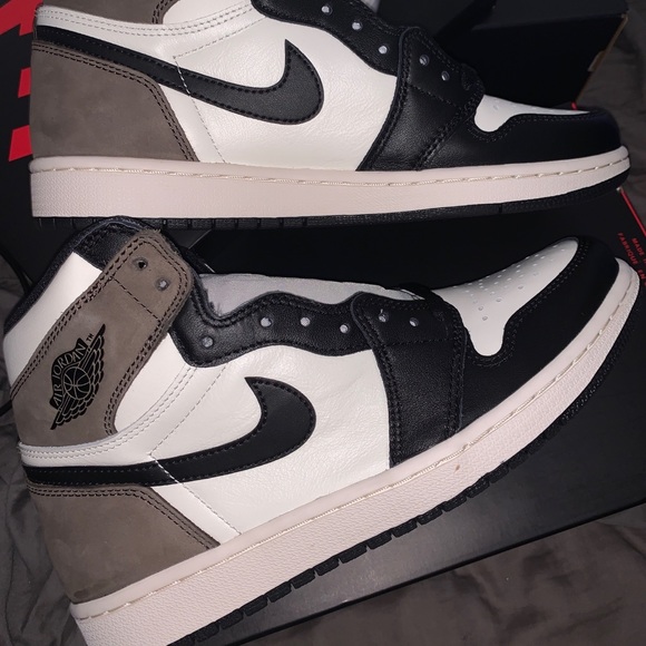 Jordan 1 high dark mocha - Picture 1 of 5